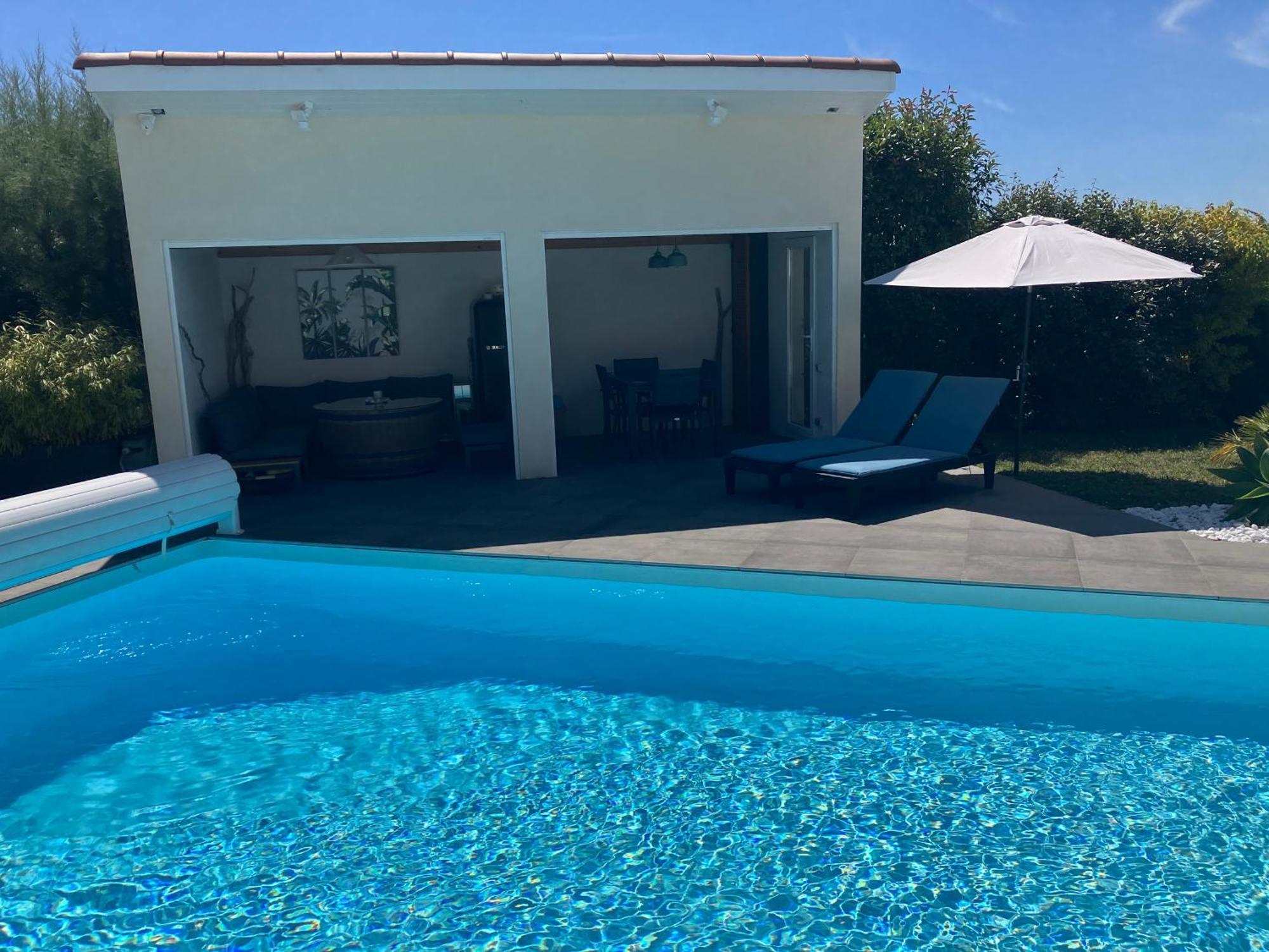 Gite Bambou Avec Piscine Saint-Andeol-le-Chateau ภายนอก รูปภาพ